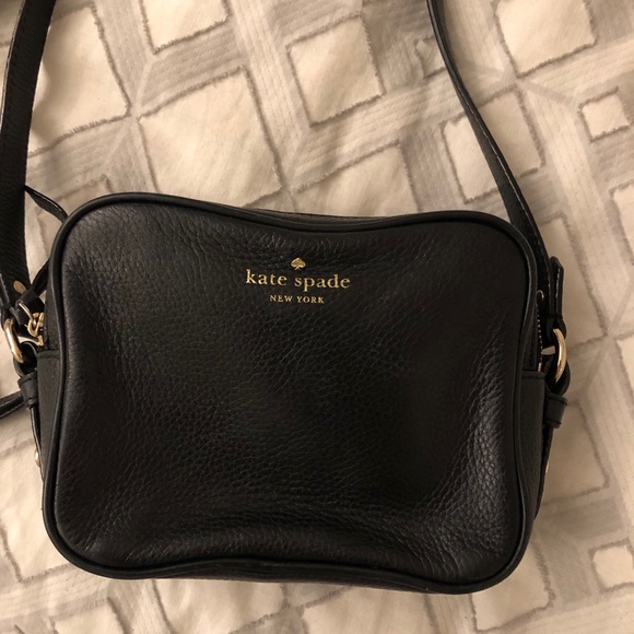 kate spade Handbags - 🎉Host pick!🎉 Black Kate Spade Crossbody!